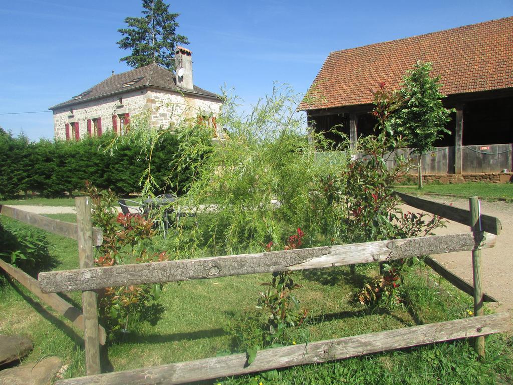 Ecuries De Saint Maurice- Maison D'Hotes De Gondou Lacapelle-Marival Eksteriør bilde